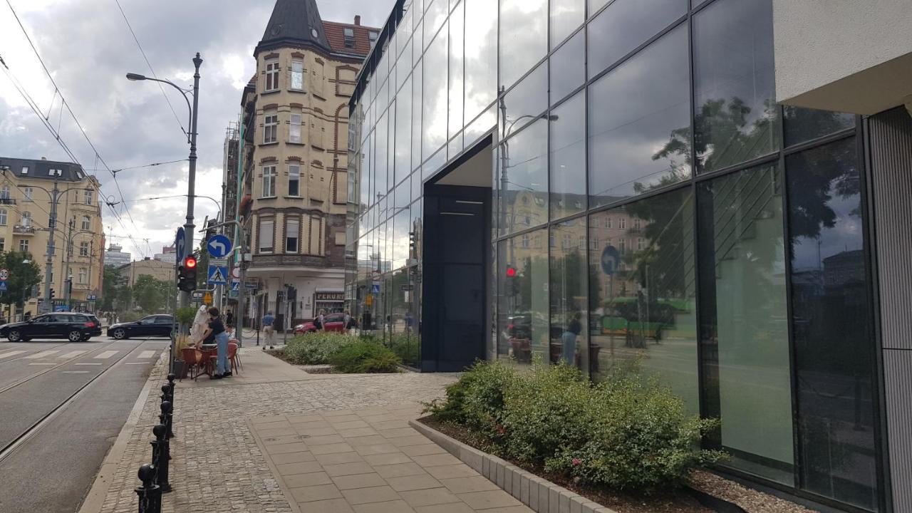 Chopin Park Lux Apartment, Self Check-in 24h, Free Parking, Air-conditioning Apartment *