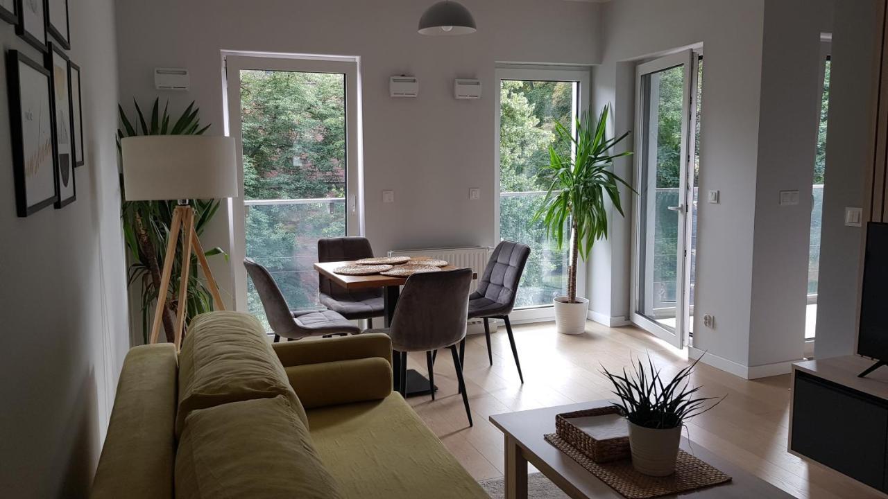 Chopin Park Lux Apartment, Self Check-in 24h, Free Parking, Air-conditioning Poznan