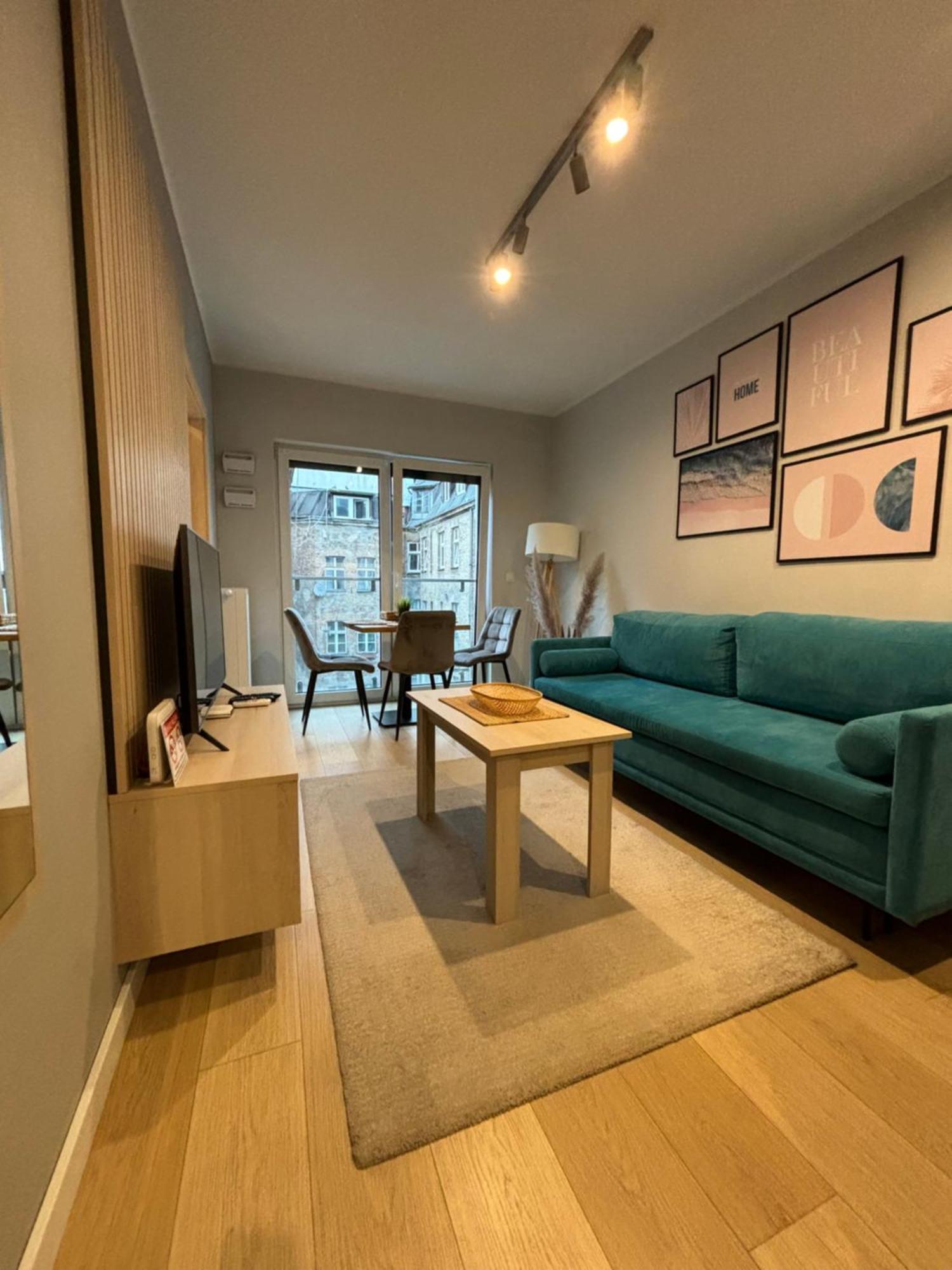 Apartment Chopin Park Lux Apartment, Self Check-in 24h, Free Parking, Air-conditioning *