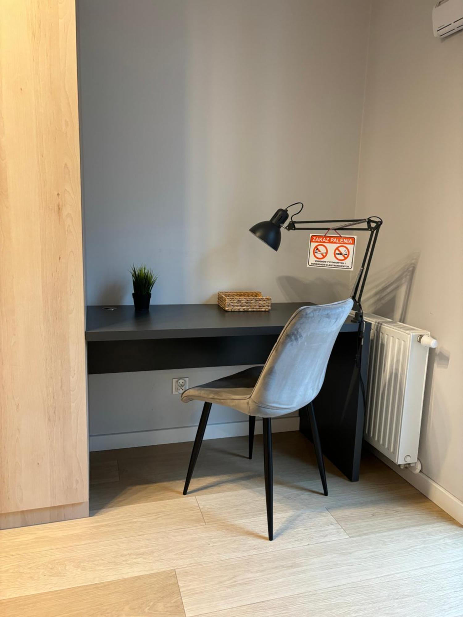 Chopin Park Lux Apartment, Self Check-in 24h, Free Parking, Air-conditioning Apartment Poznan